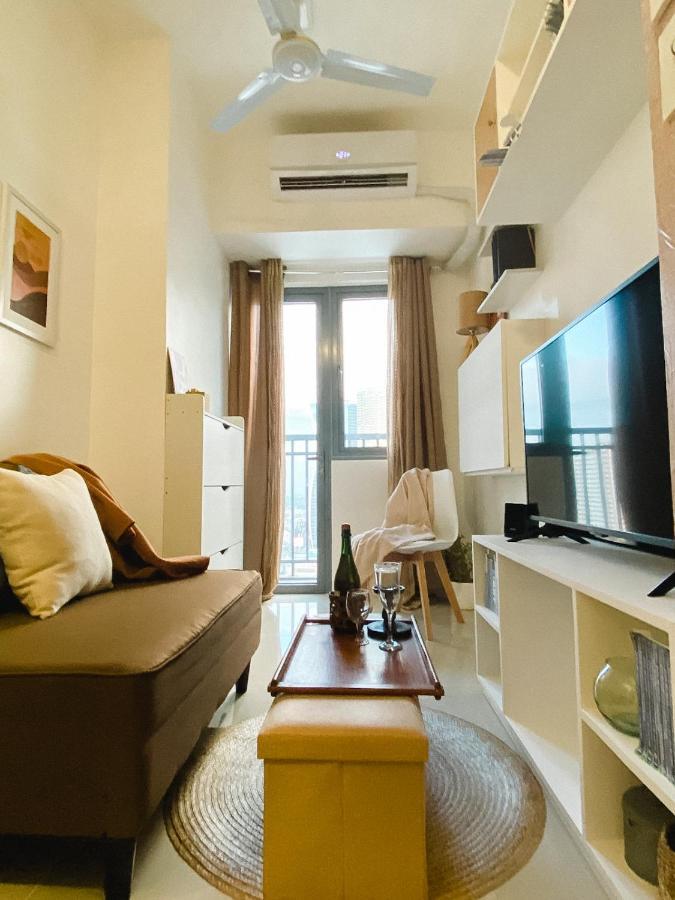 Fame Residences Tower-1 Unit 3207 In Mandaluyong 1 Bedroom W Balcony City View Manille Extérieur photo
